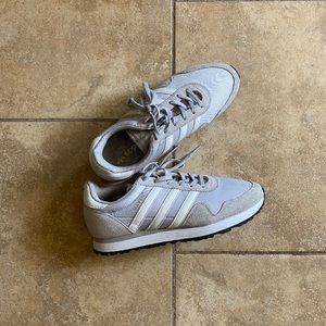 Adidas Haven Sneakers
